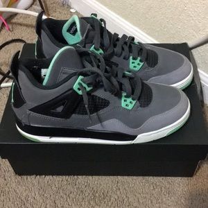 Air Jordan retro 4s green glos
